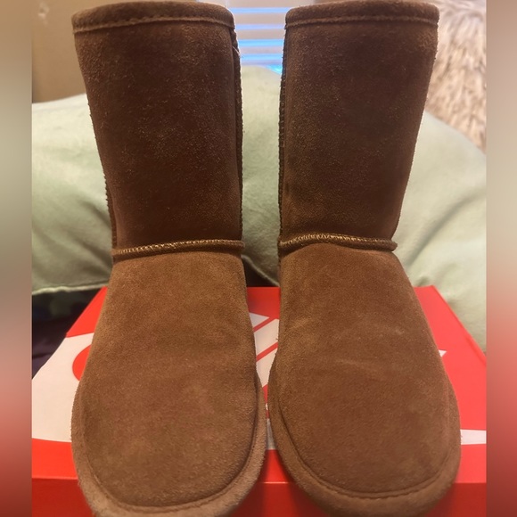 BearPaw Boots - Picture 2 of 4